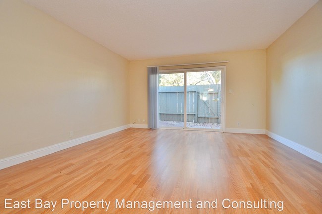 Foto del edificio - 38771 Bell St