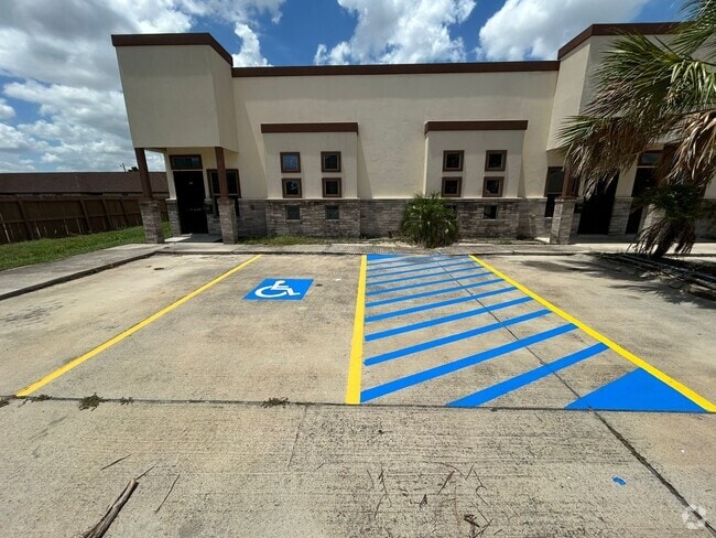 Building Photo - Rebeca Apartments