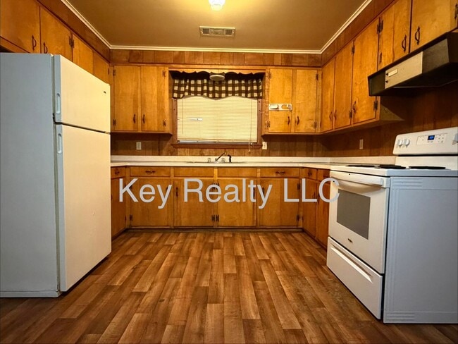 Building Photo - 54 Chester St