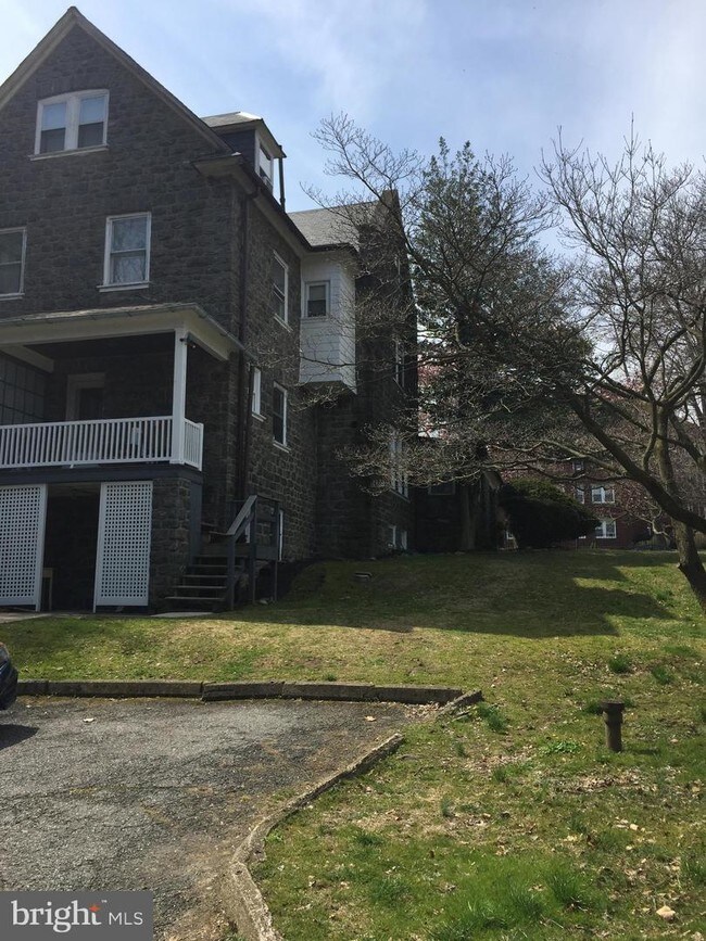 Foto del edificio - 6357 Lancaster Ave