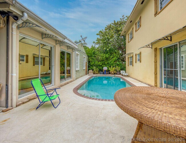 Building Photo - 216 Ocean Breeze