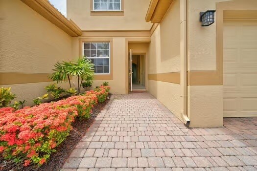 Foto del edificio - 7880 Lake Sawgrass Loop