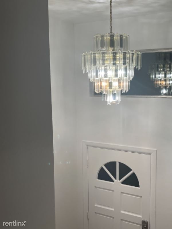 Foto del edificio - 4 br, 2 bath House - 10220 9th Ave S