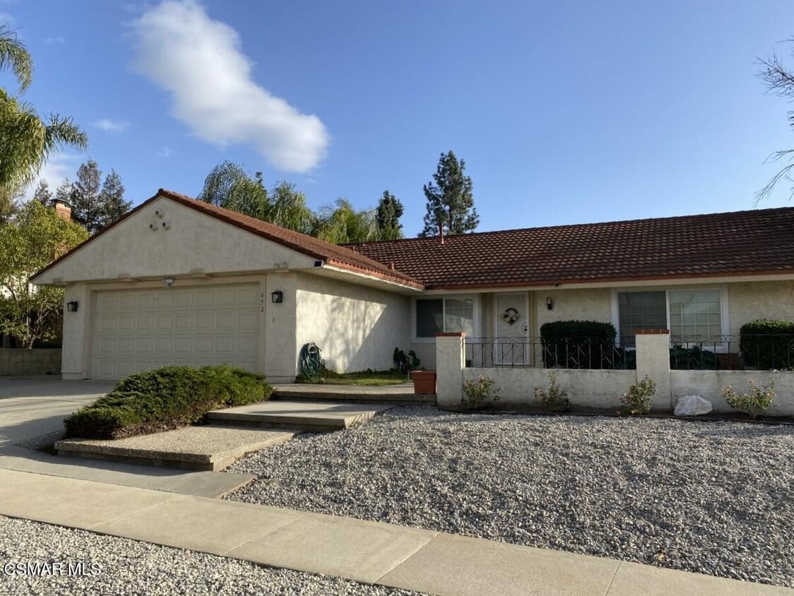 Foto principal - 652 Harper St
