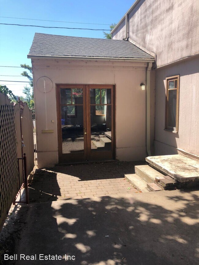 Foto del edificio - 3 br, 2.5 bath House - 1065 East 20th Ave