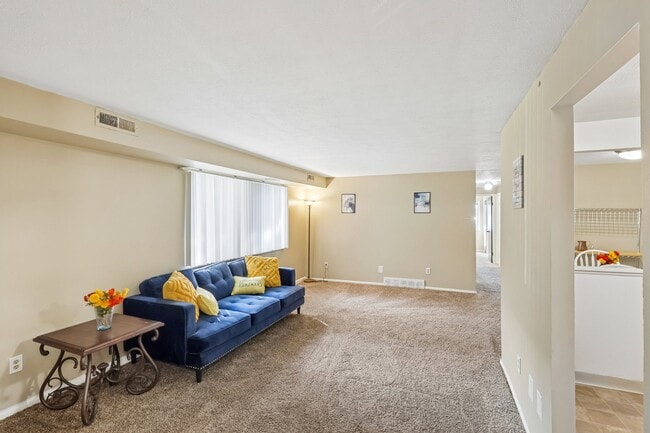 Building Photo - Columbus Park Apartments