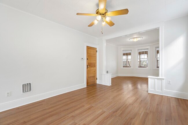 Foto del edificio - 34 E 36th St