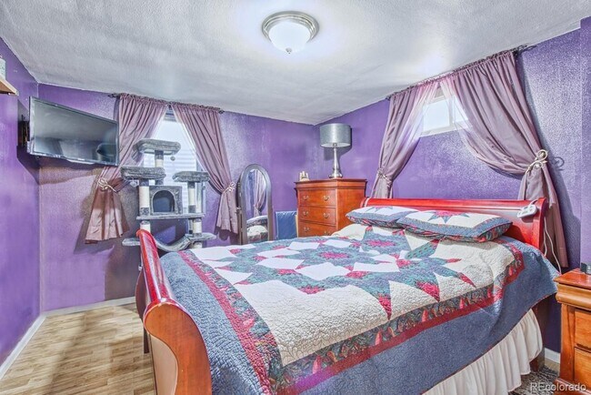 Bedroom #1 - 471 S Marshall St