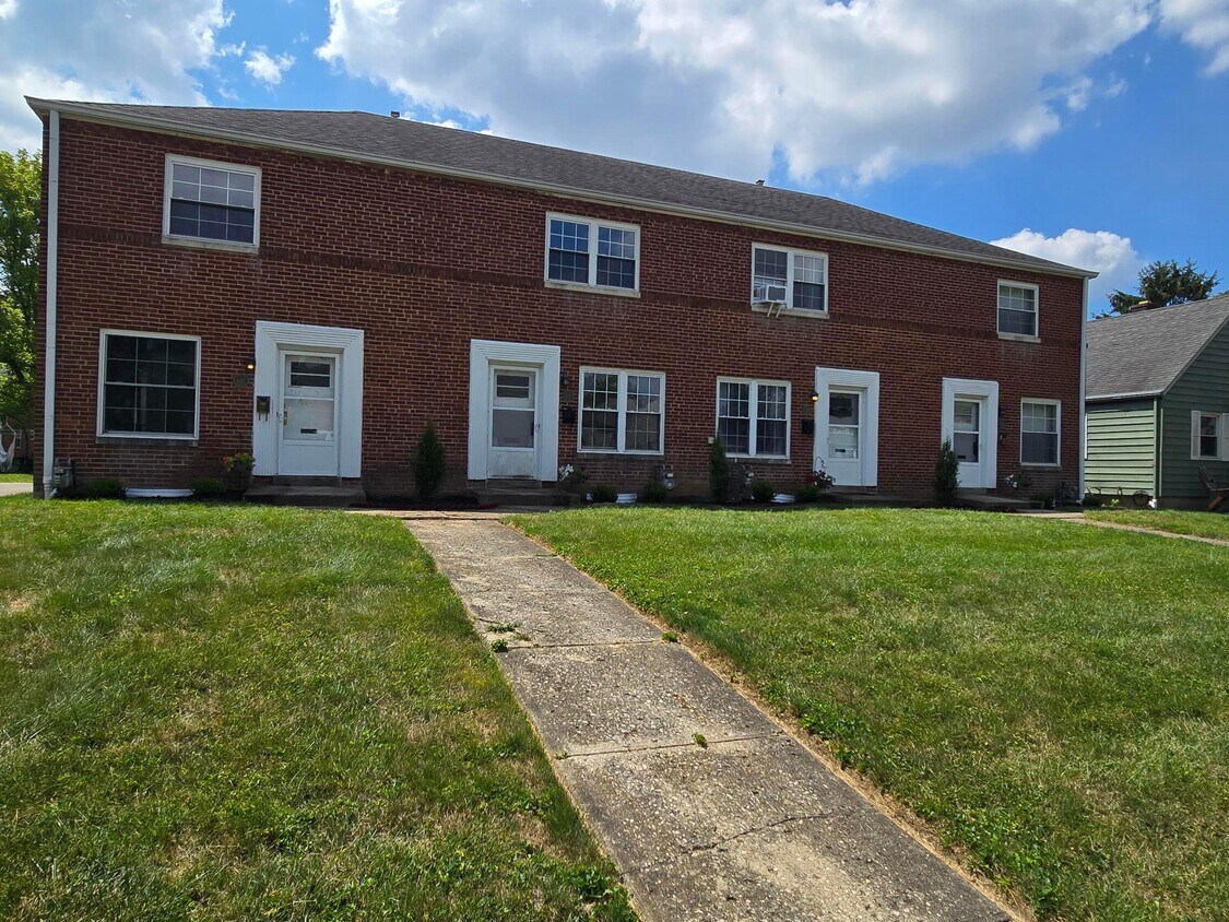 Foto del edificio - 597 Chatham Rd