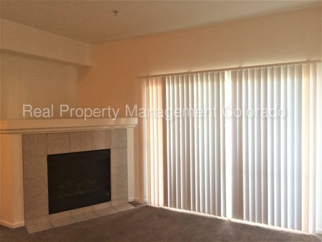 Foto del edificio - 15700 E Jamison Dr