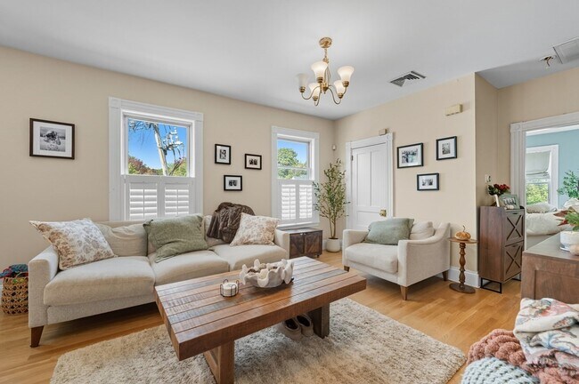 Foto del edificio - 285 Neponset Ave