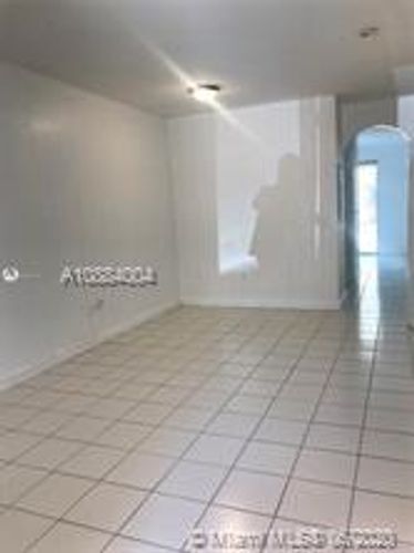 Foto del edificio - 7070 NW 177th St