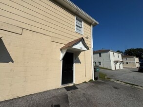 Building Photo - 5981 Peco Ln