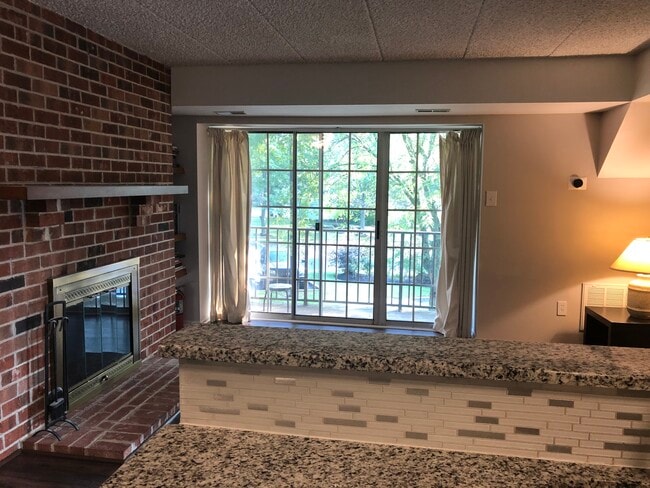 Building Photo - 1107 Deer Run