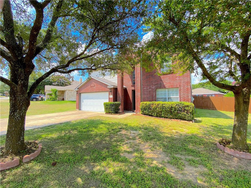 Primary Photo - 936 Twisted Fence Dr