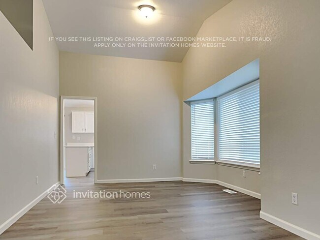 Foto del edificio - 6038 60th Loop SE