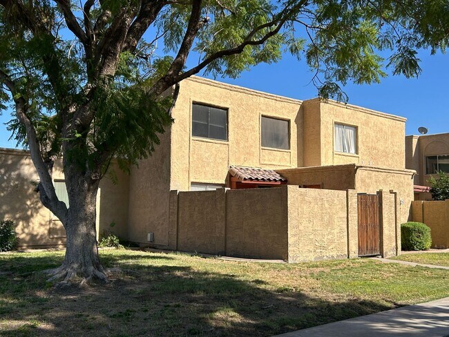 Foto del edificio - 948 S Alma School Rd