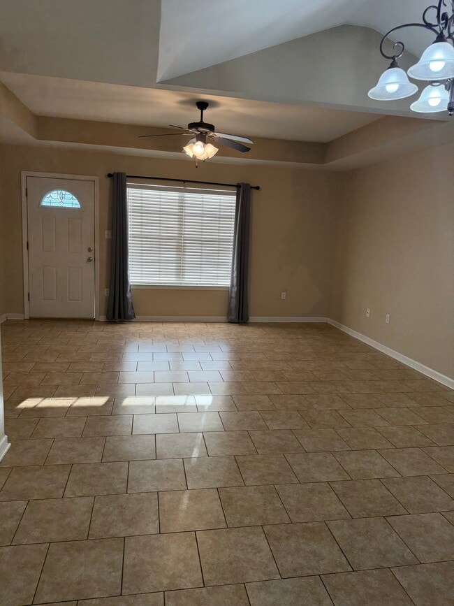 Building Photo - 12029 Marilyn Ln