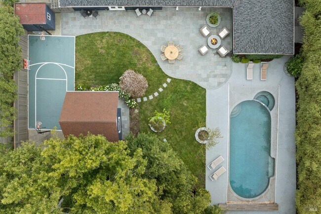 Foto del edificio - 1423 Butterfield Rd