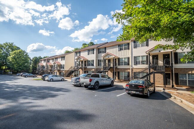 Foto del edificio - 270 Strickland Ave