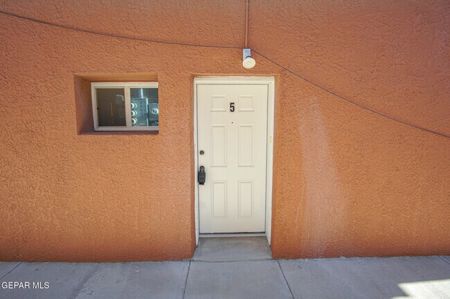 Foto del edificio - 2862 Grant Ave