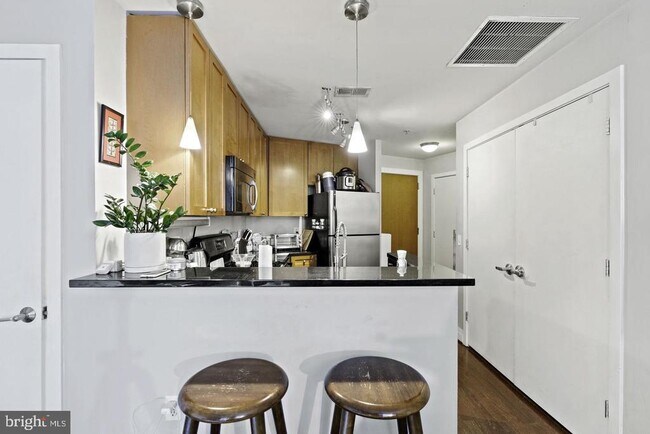 Foto del edificio - 2120 Vermont Ave NW