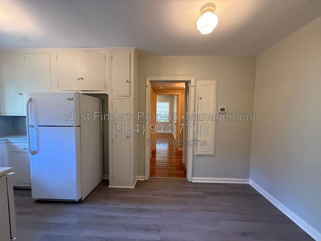 Building Photo - 3553 Oak St