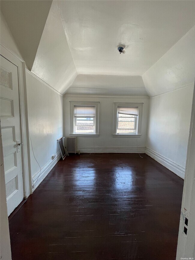 Building Photo - 434 Beach 69th St