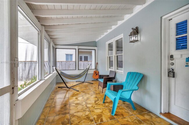 Foto del edificio - 515 SW 9th St