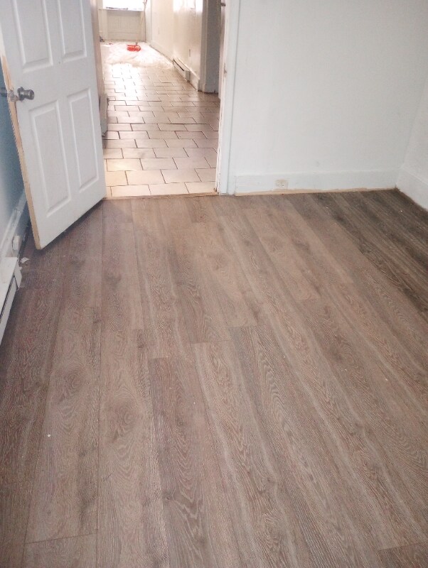 Photo - 31xx W Euclid Ave Apartment