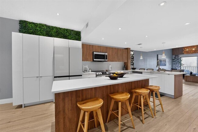 Foto del edificio - 4204 126th St W