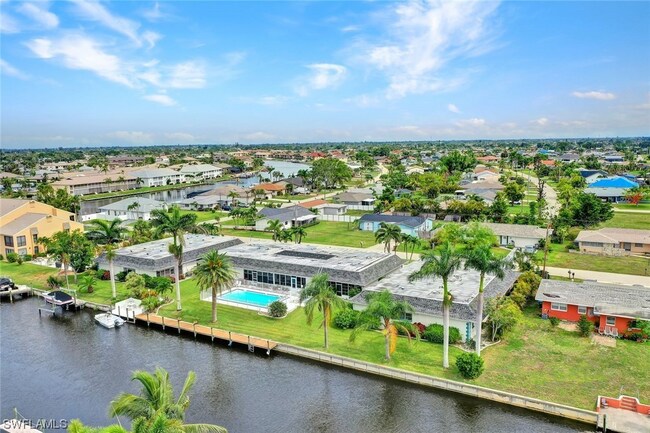 Vista de la propiedad - 1220 SE 40th St