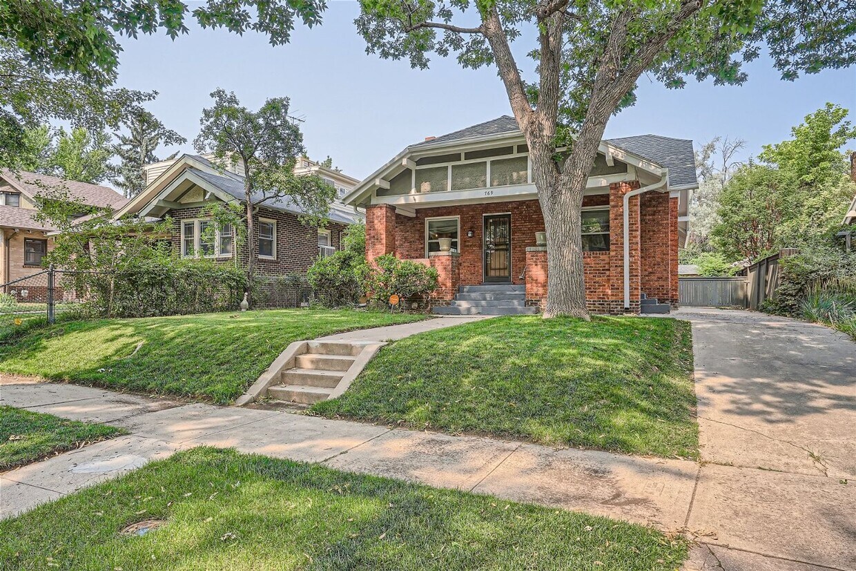 Primary Photo - Amazing Location! 7th Avenue Historic Dist...