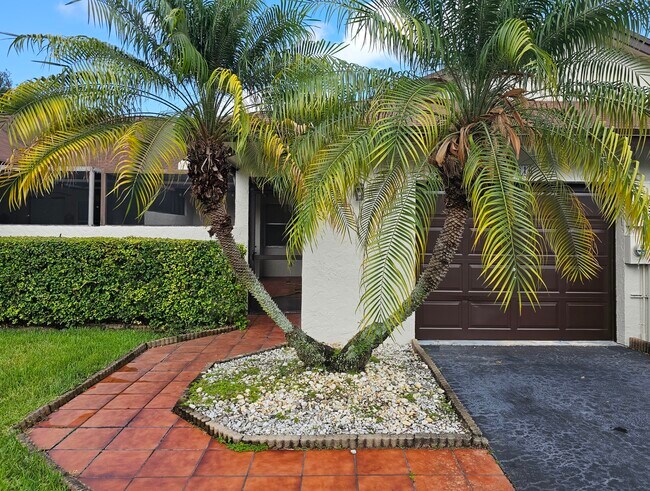 Foto del edificio - 6016 NW 91st Way