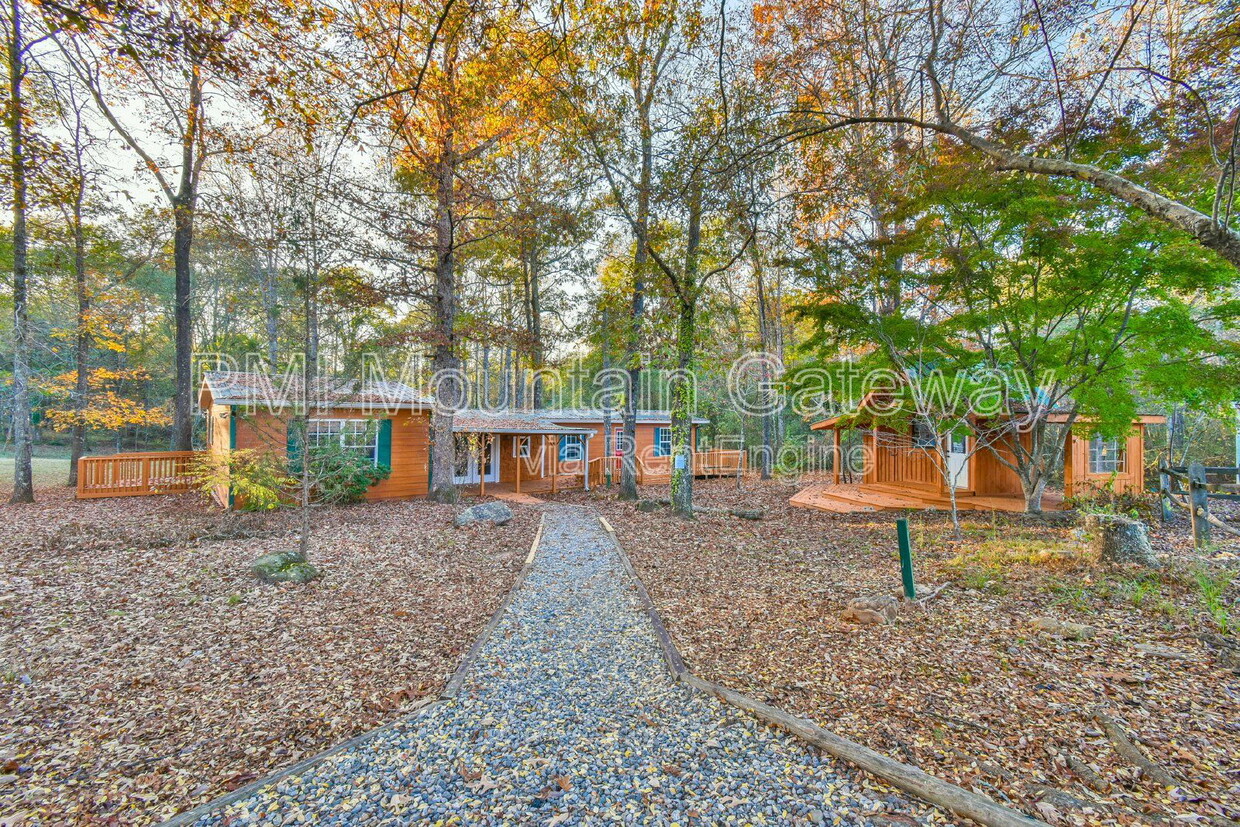 Primary Photo - 455 Cantrell Rd