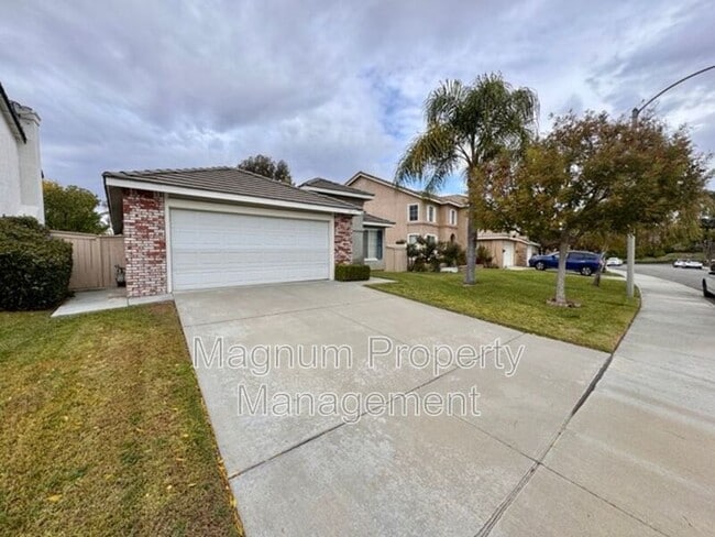 Building Photo - 32034 Corte La Puenta