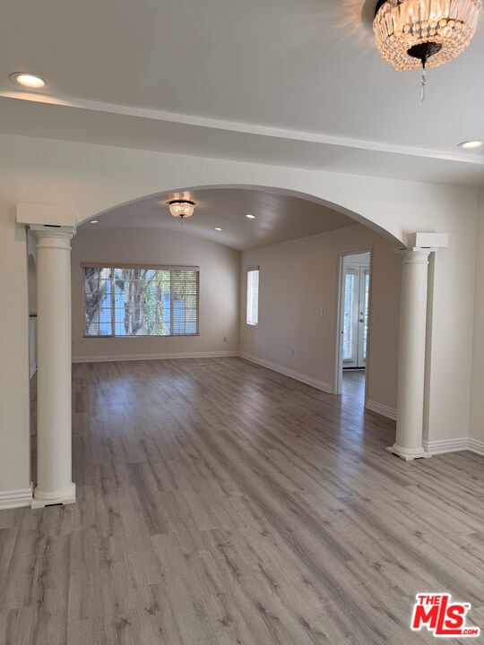 Foto del edificio - 153 N Hamilton Dr