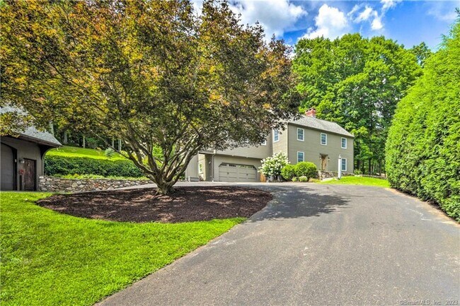 Foto del edificio - 361 Railtree Hill Rd