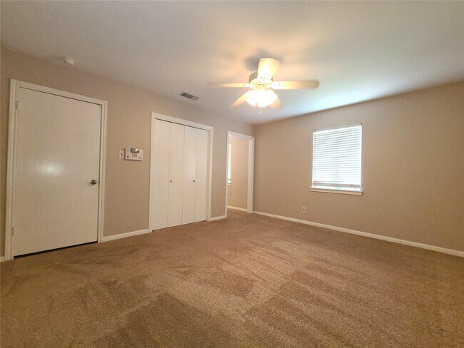Foto del edificio - 6511 Pebble Beach Dr