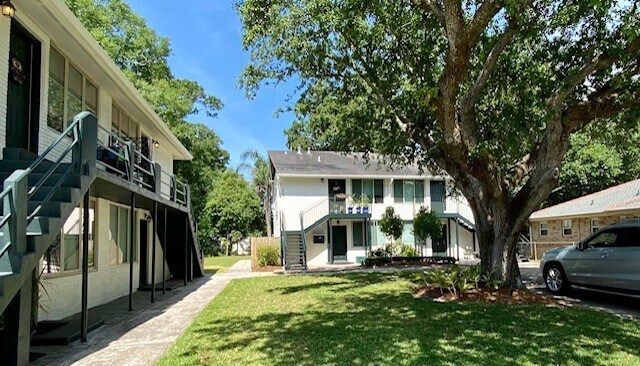 Foto del edificio - 326 Bonnabel Blvd