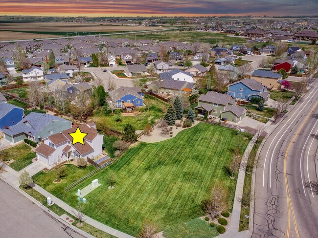 Building Photo - 2314 Santa Fe Dr