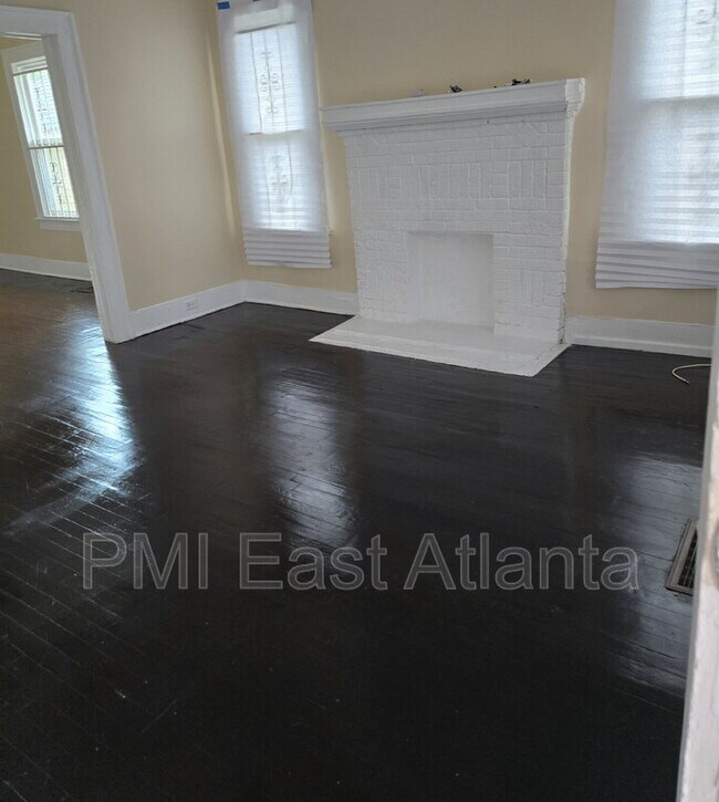 Photo - 272 Joseph E. Lowery Blvd NW House