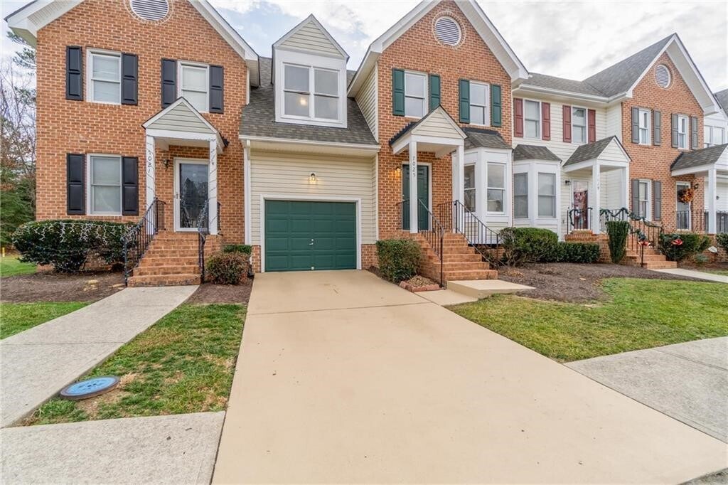 Primary Photo - 7025 Pine Orchard Ct