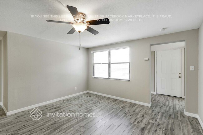 Foto del edificio - 11796 104th St