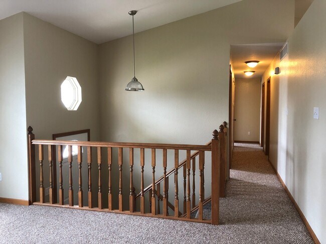 Foto del edificio - $1,125 - 3Bed/3Bath, House