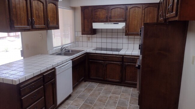Foto del edificio - 68 Sunvalley Ct, Merced