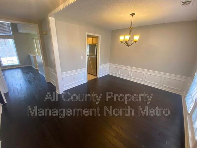 Building Photo - 345 Avebury Ct