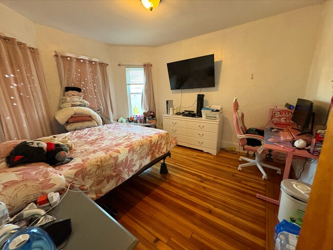 Foto del edificio - 24 Litchfield St