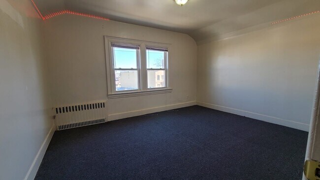Master Bedroom - 1114 E 35th St
