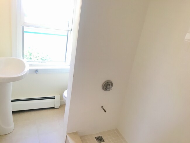 Bathroom just before finishing tile work - 59 Preston St